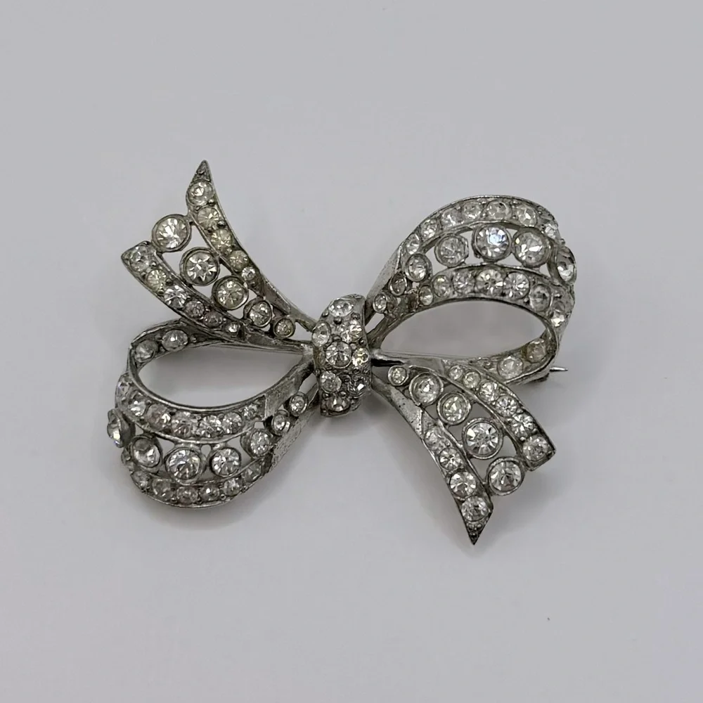 Vintage crystal bow